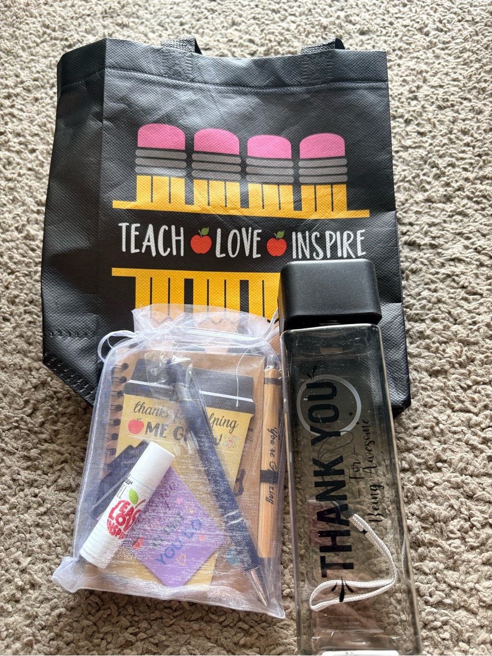 BRAND NEW Teach Love Inspire Black Tote Gift Set
